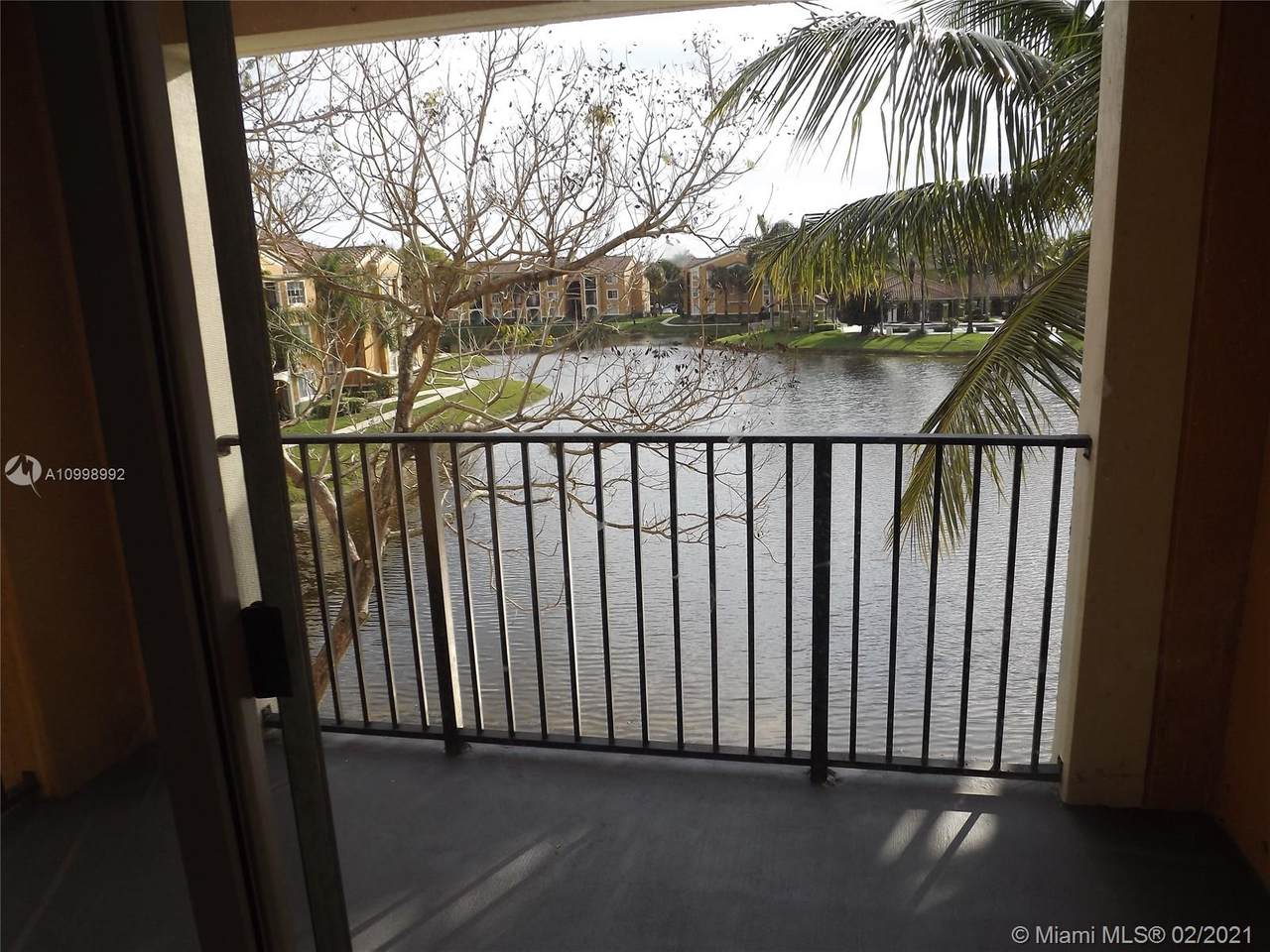2160 Preserve Way - Photo 1
