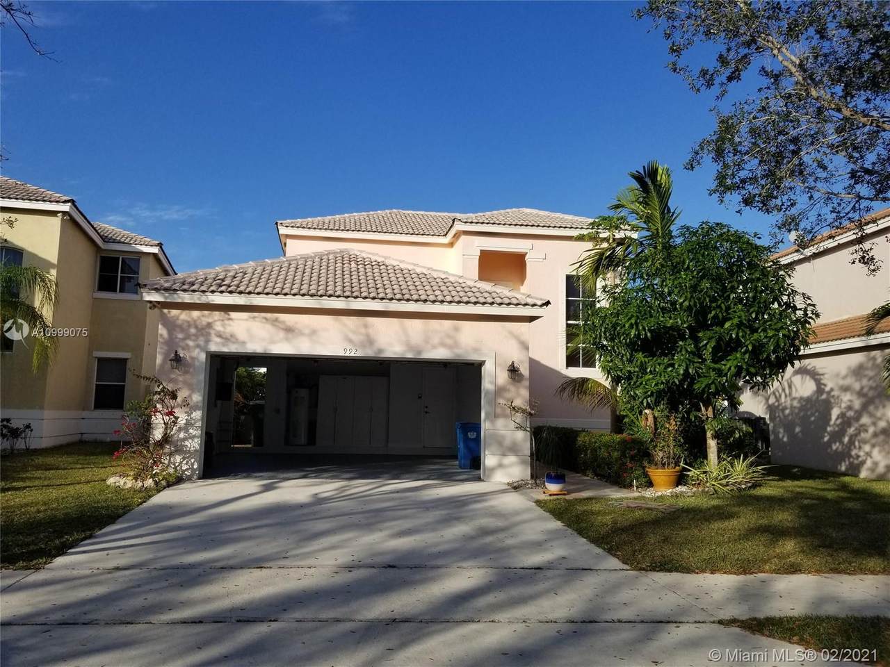 992 Savannah Falls Dr - Photo 1