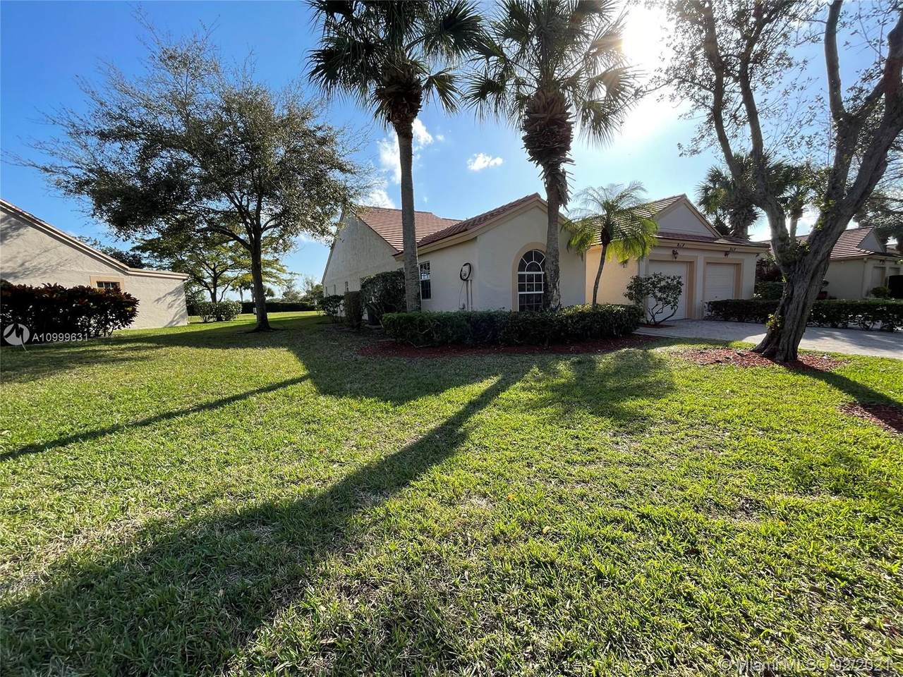7712 Coral Lake Dr - Photo 1