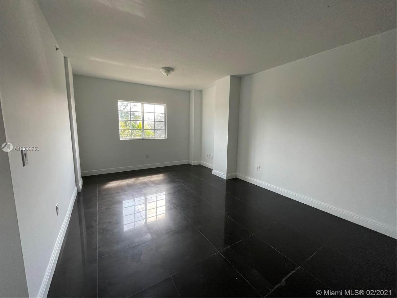 5271 8th St - Photo 1