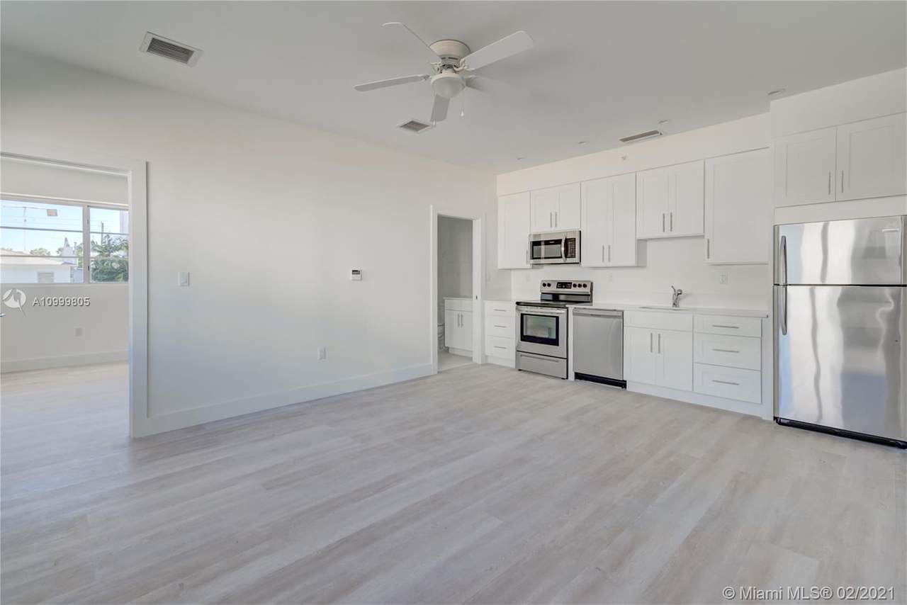 940 Michigan Avenue - Photo 1