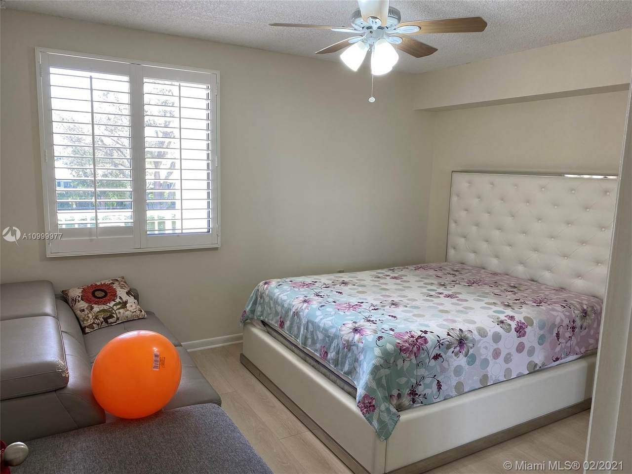 6217 Balboa Cir - Photo 1