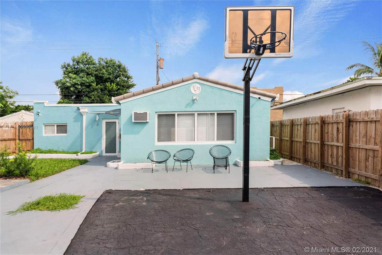 1637 Jackson St - Photo 1