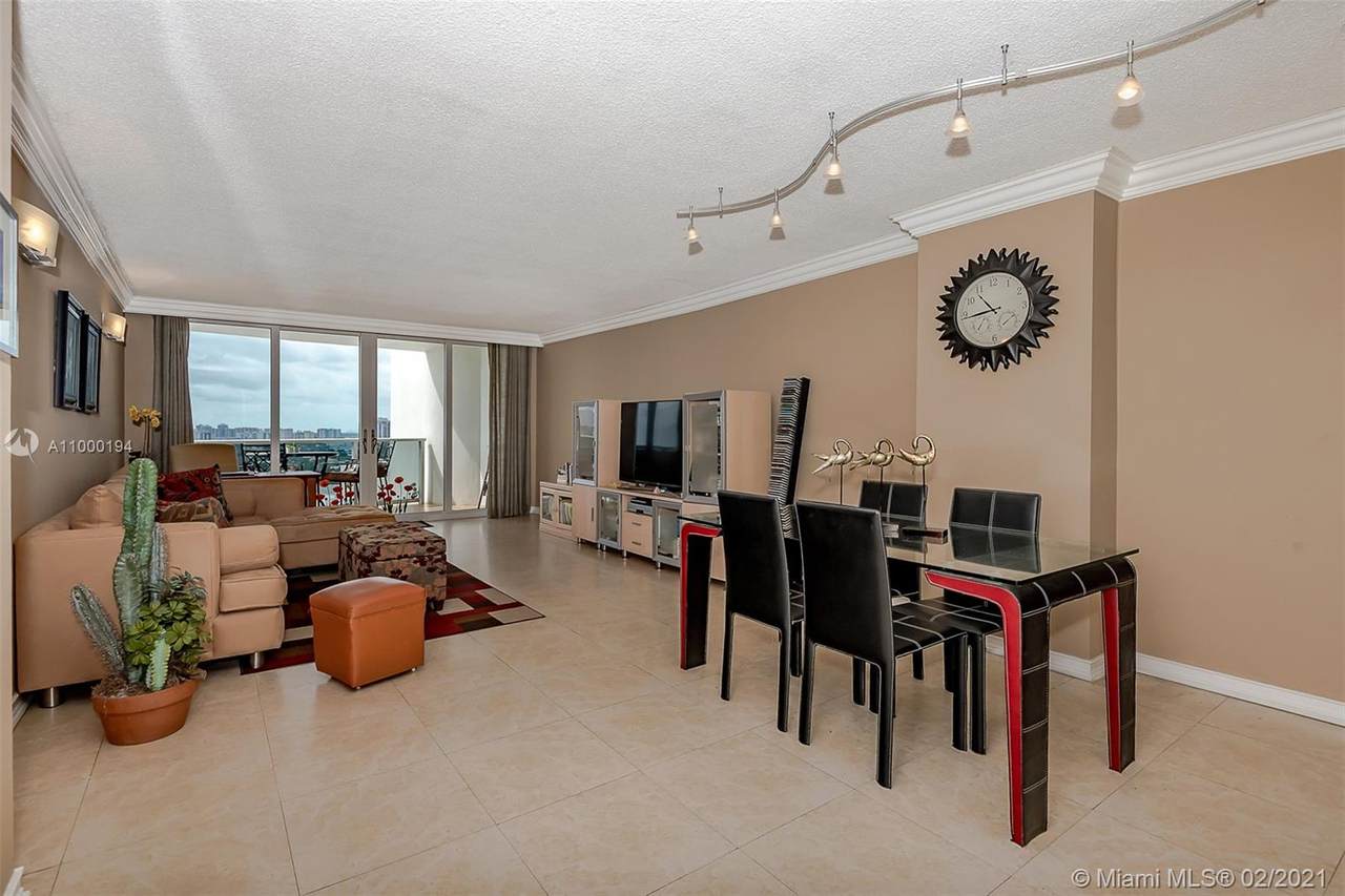 3140 Ocean Dr - Photo 1
