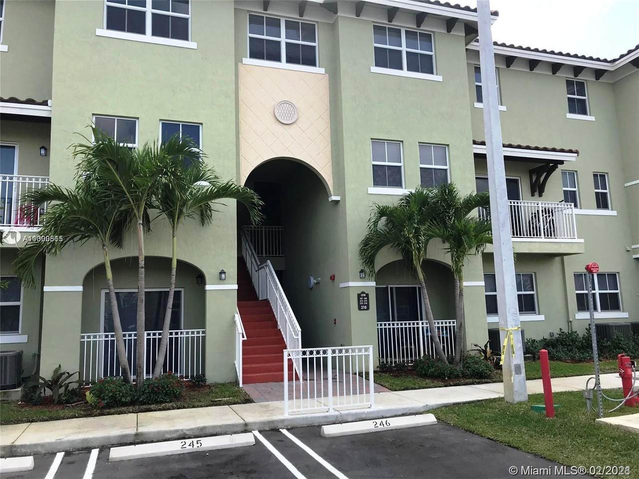 210 109 AVE - Photo 1