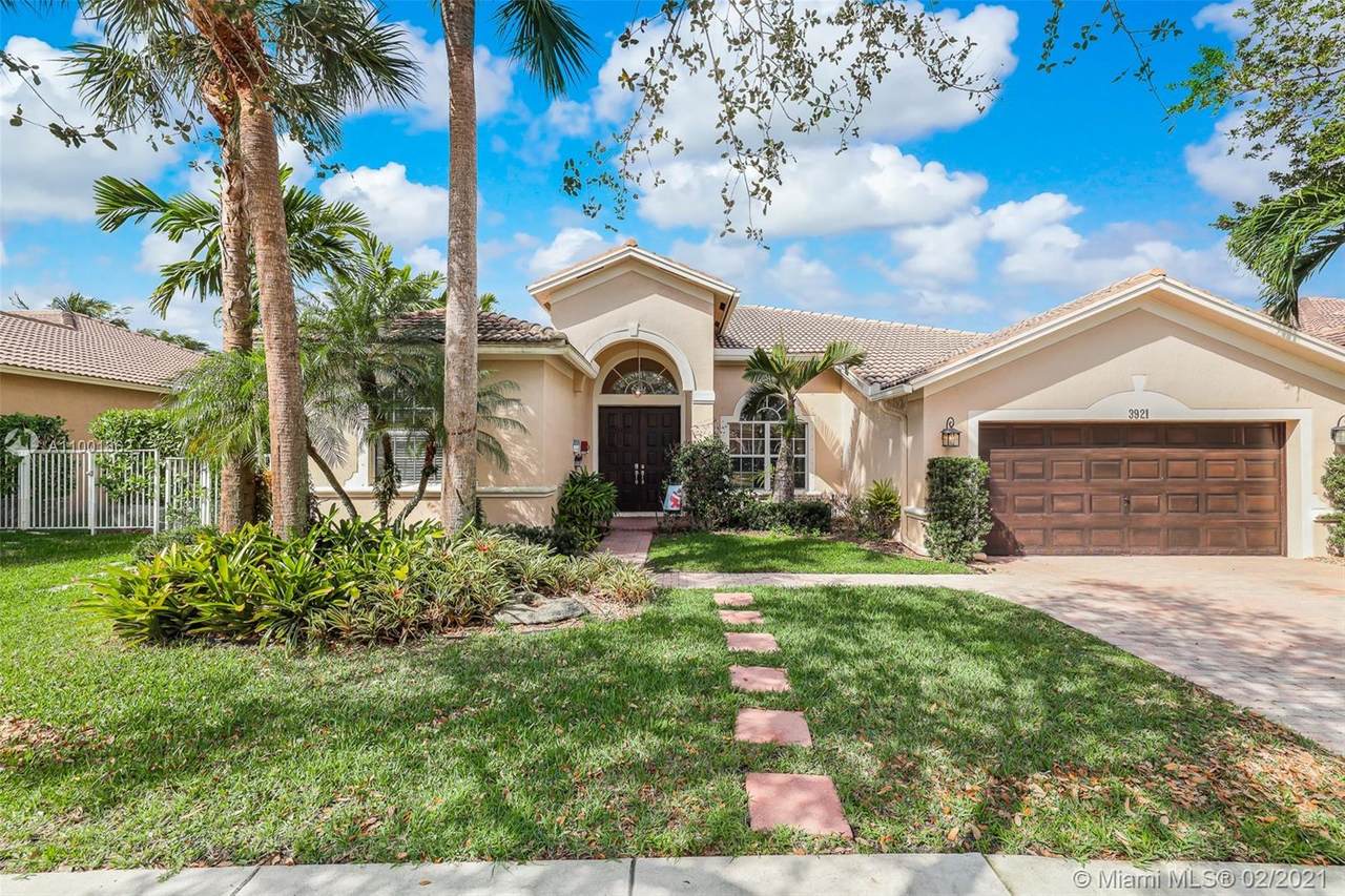 3921 Gardenia Ave - Photo 1