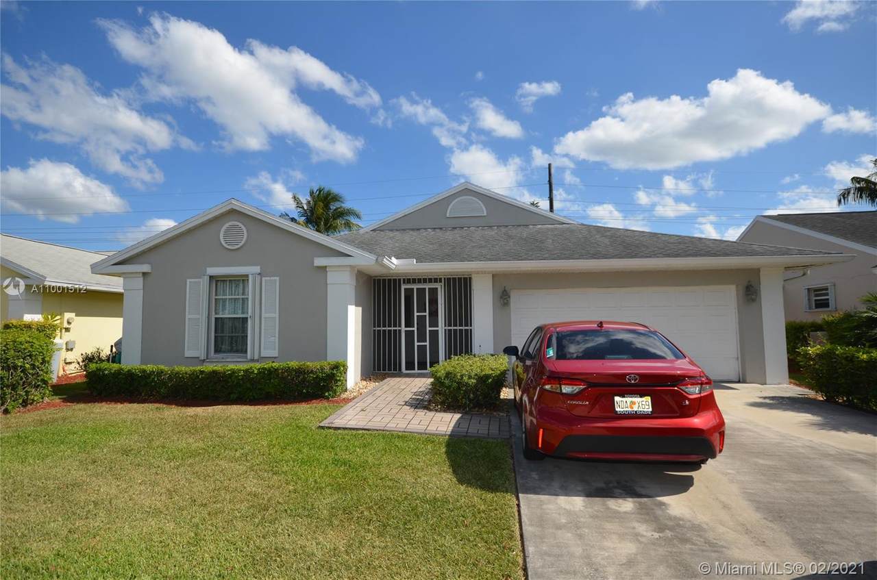 2730 7th Pl - Photo 1