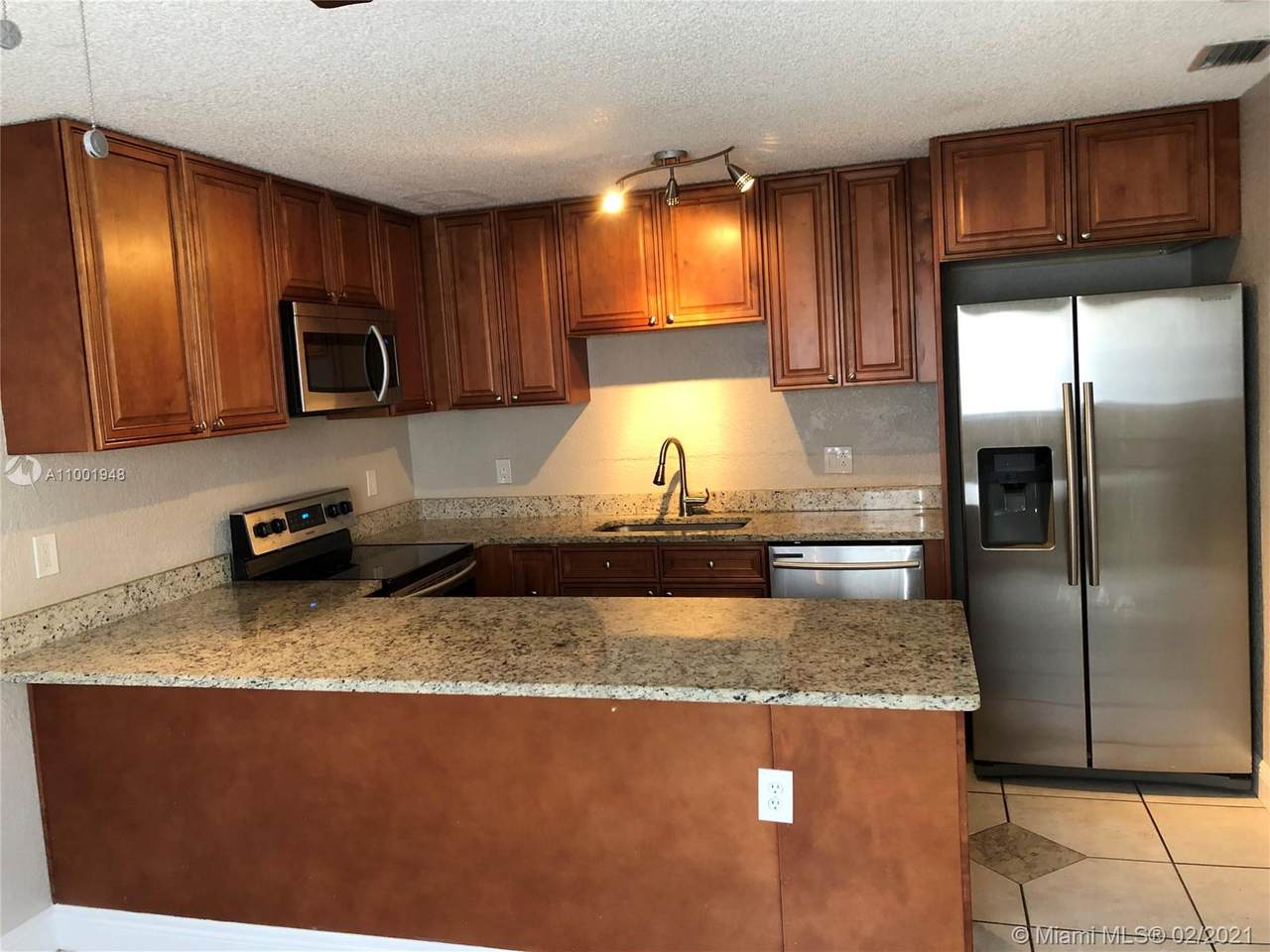 211 San Remo Blvd - Photo 1
