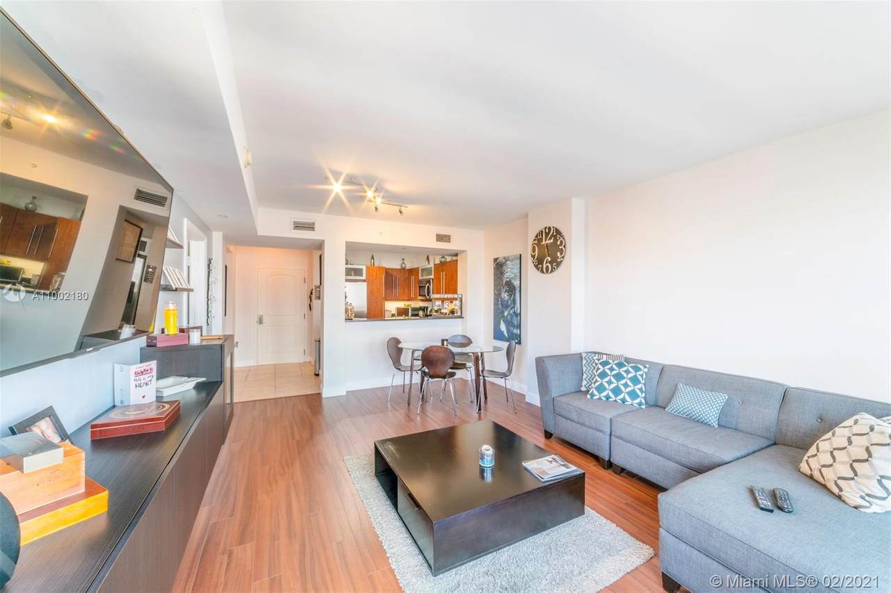 7350 89 St - Photo 1
