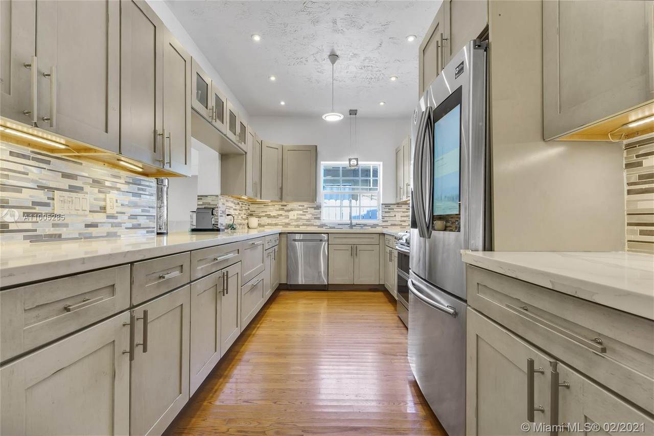 3144 Royal Palm Ave - Photo 1
