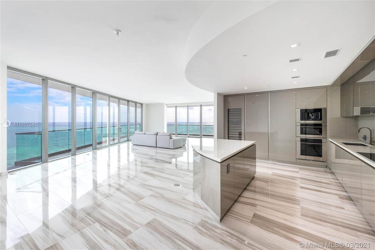 18975 Collins Ave - Photo 1