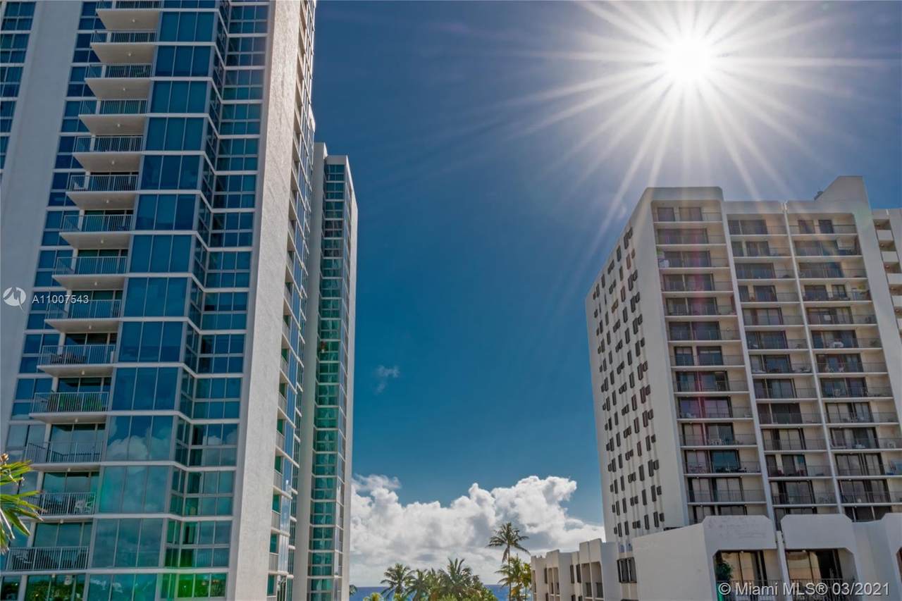 2642 Collins Ave - Photo 1