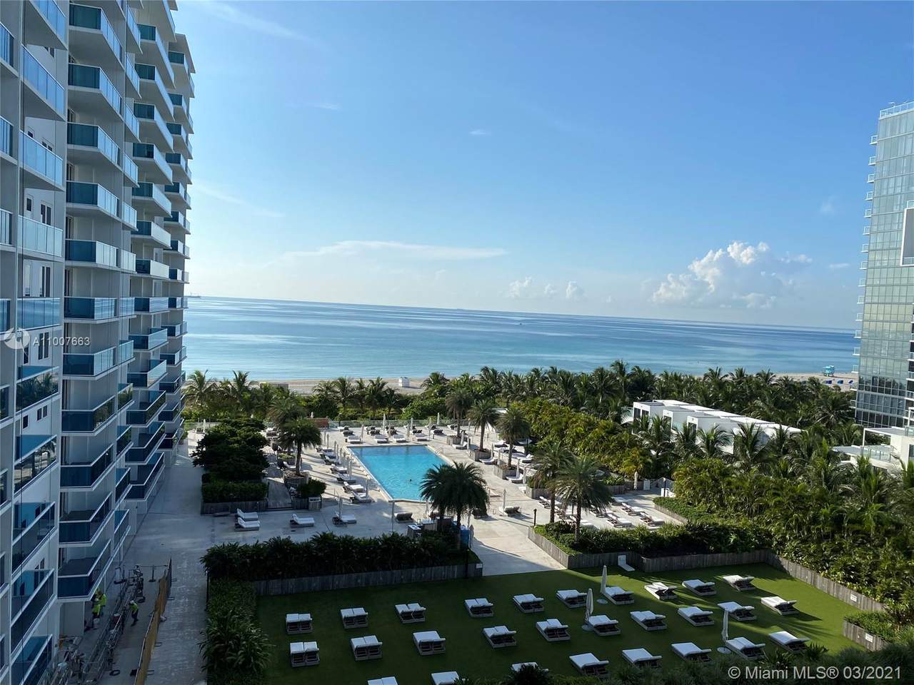 2301 Collins Ave - Photo 1