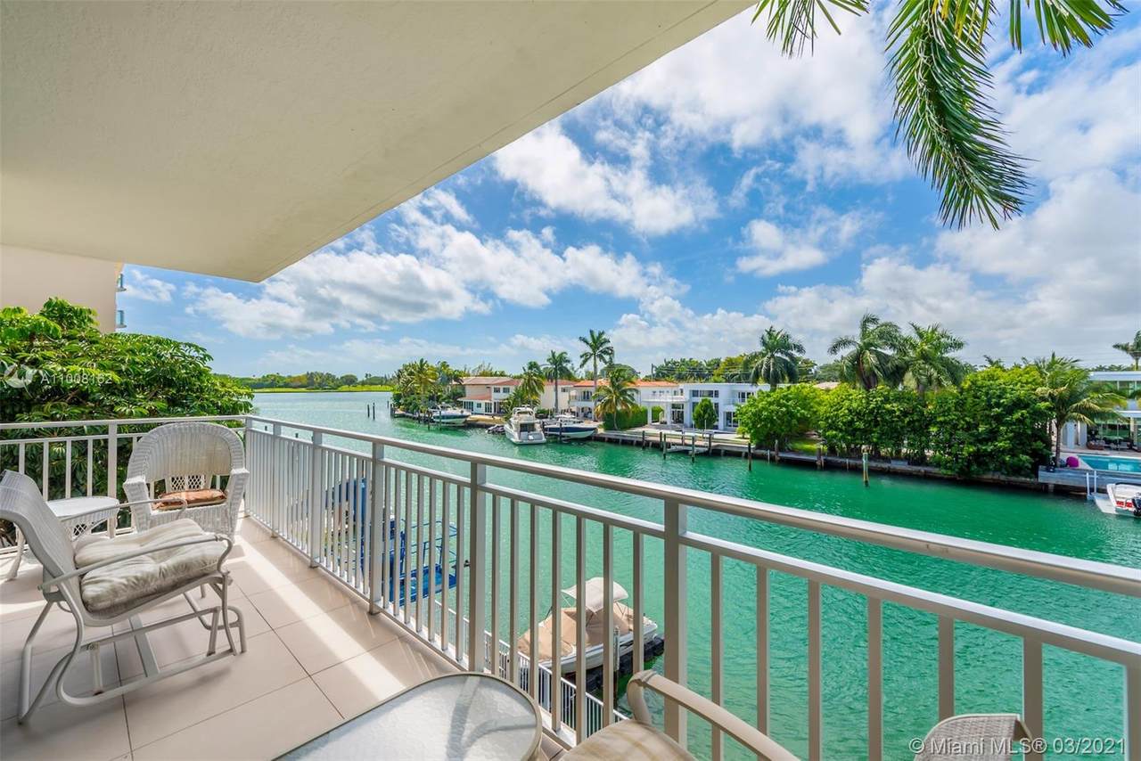 9500 Bay Harbor Dr - Photo 1
