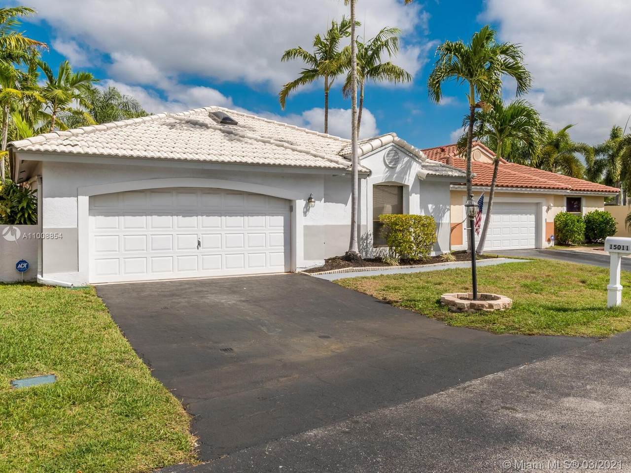 15011 Durham Ln - Photo 1