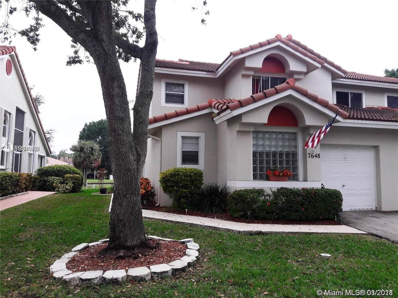 7648 Pinewalk Dr S - Photo 1