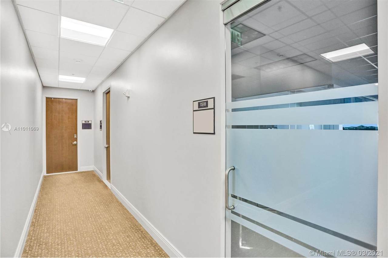 175 7th St - Photo 1