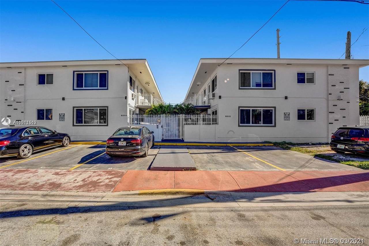 8509 Crespi Blvd - Photo 1