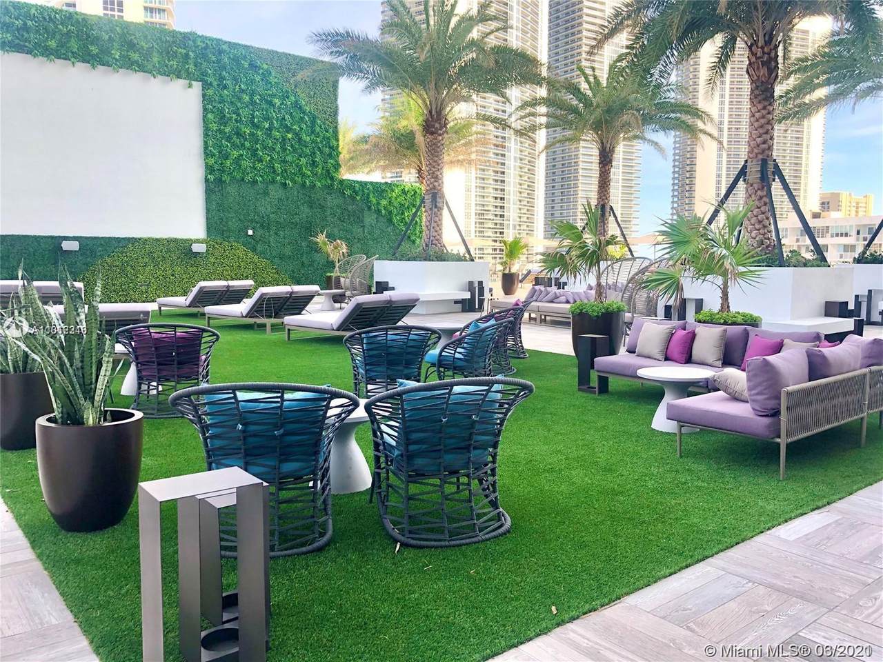 4010 Ocean Dr - Photo 1