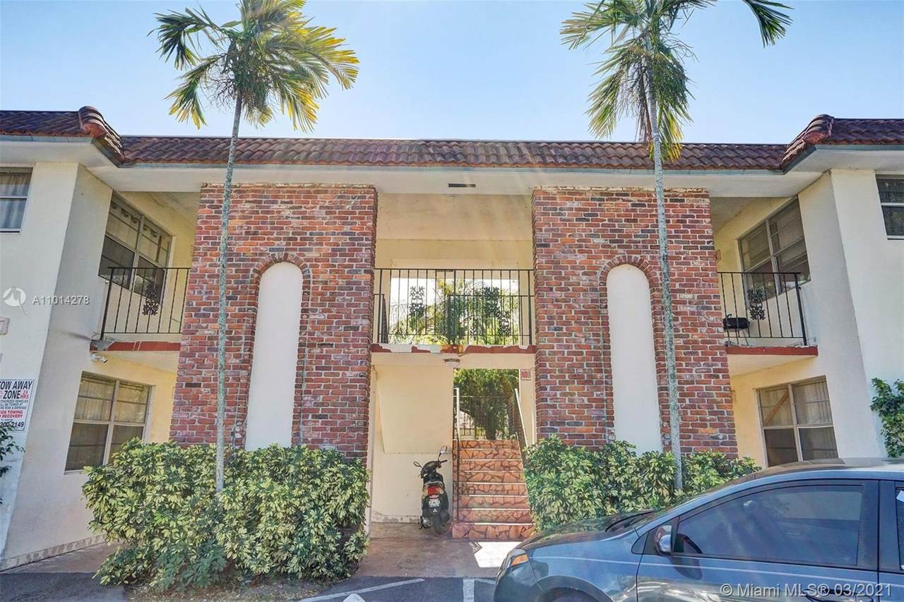 2500 Johnson St - Photo 1