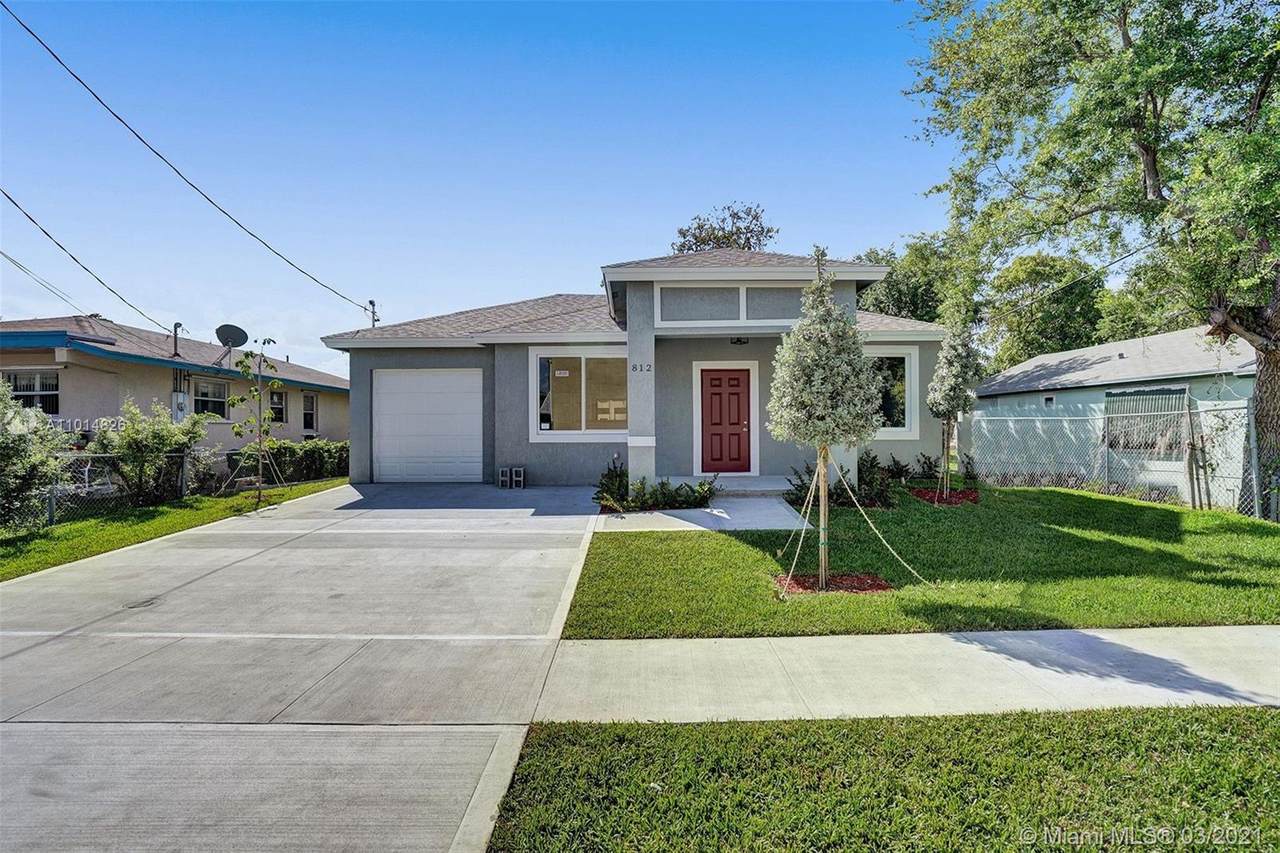 812 Phippen Waiters Rd - Photo 1