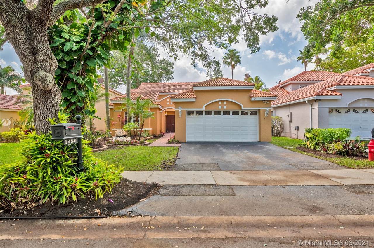 1480 Seabay Rd - Photo 1