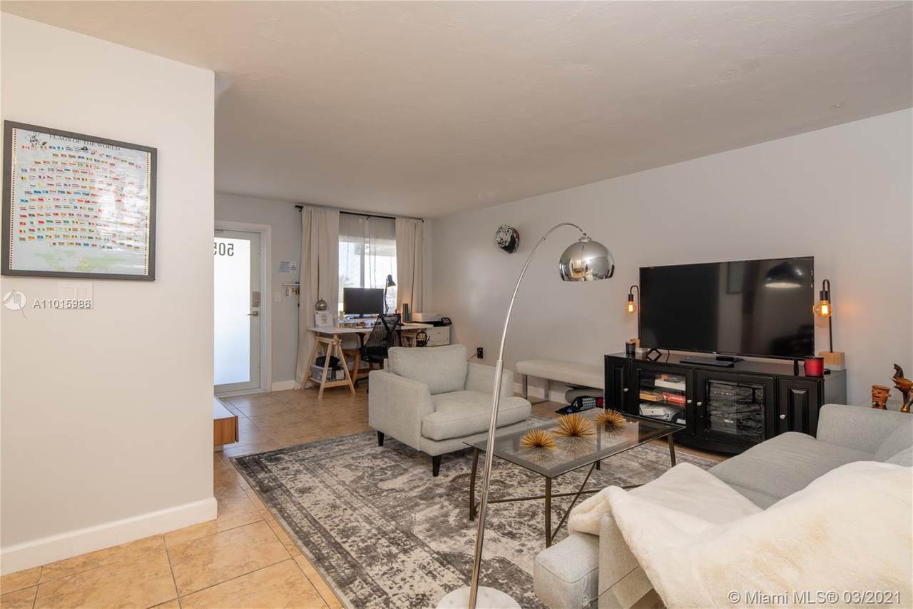 1030 9th St - Photo 1