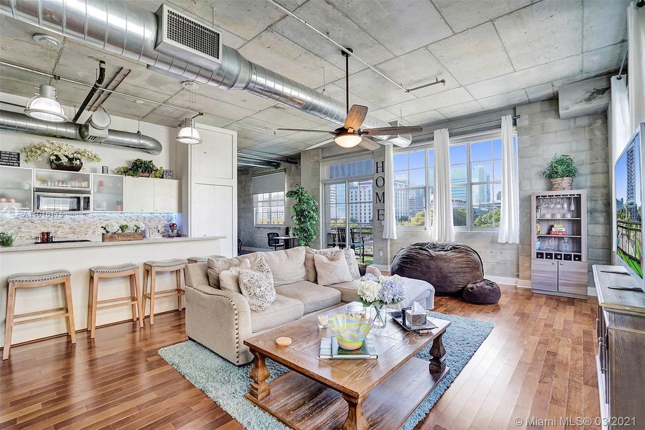 410 1st Ave - Photo 1