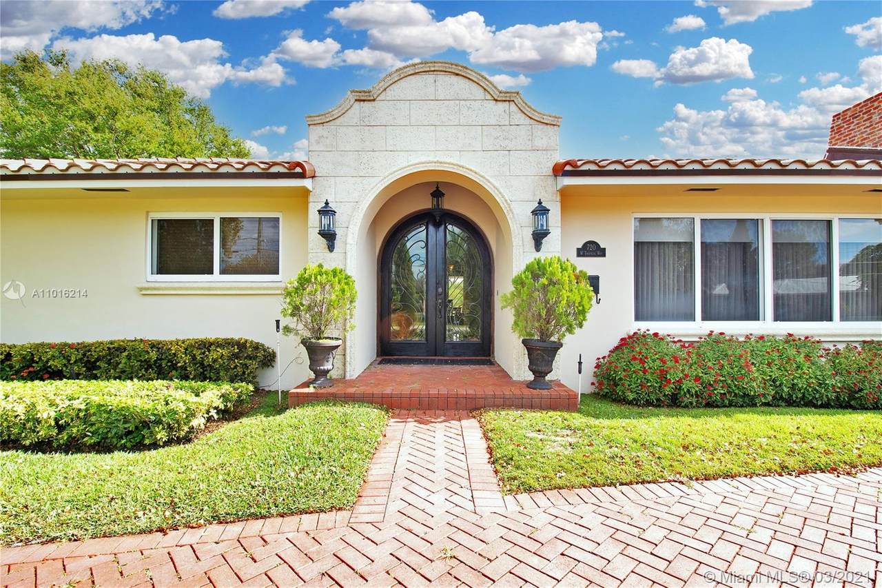 720 Tropical Way - Photo 1