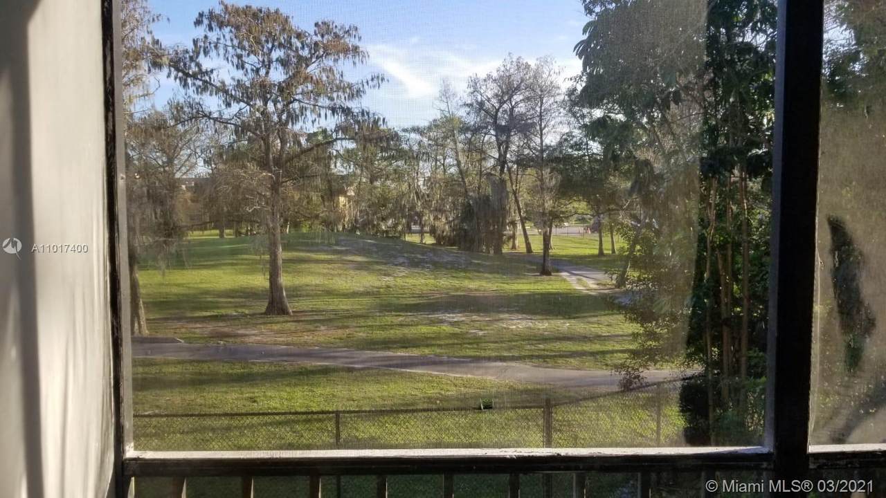 8000 Colony Cir S - Photo 1