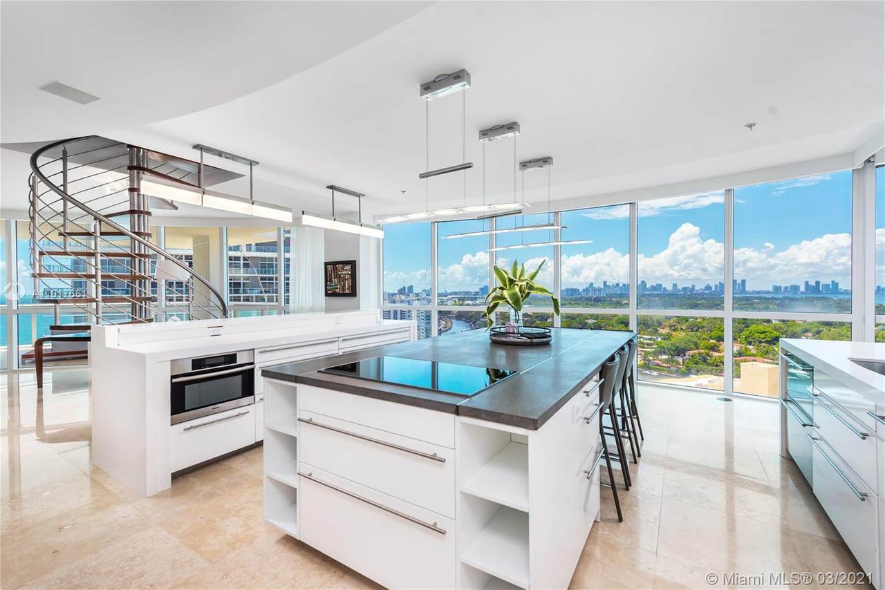 3801 Collins Ave - Photo 1