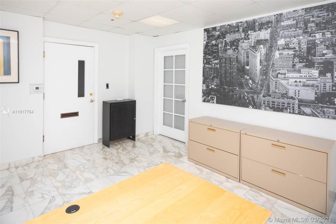 2333 Brickell Ave - Photo 1