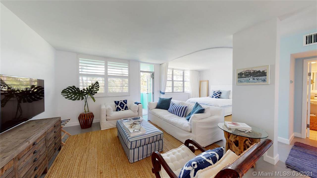 301 Ocean Dr - Photo 1