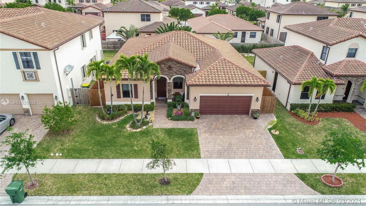171 35th Ave - Photo 1