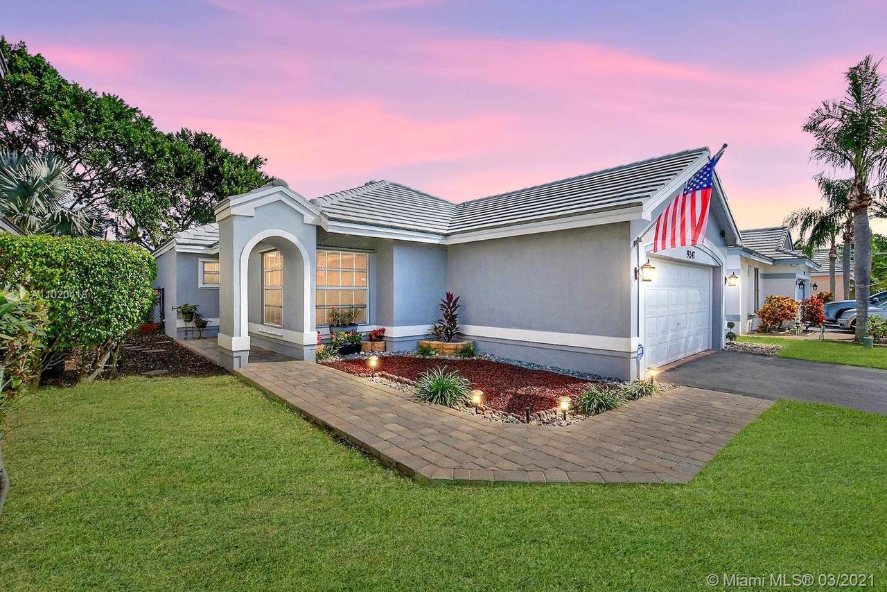 9247 Arborwood Cir - Photo 1