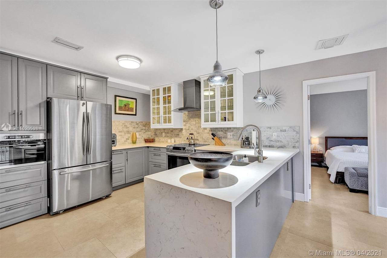 300 Diplomat Pkwy - Photo 1