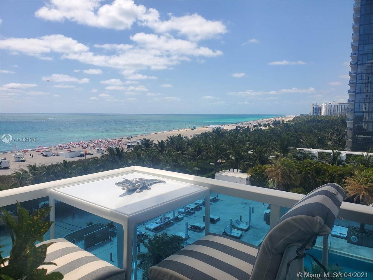 2301 Collins Ave - Photo 1