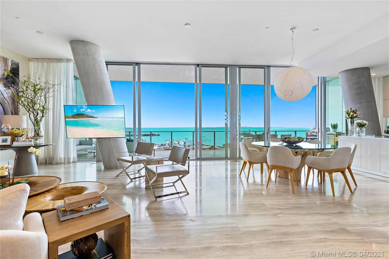 2675 Bayshore Dr - Photo 1