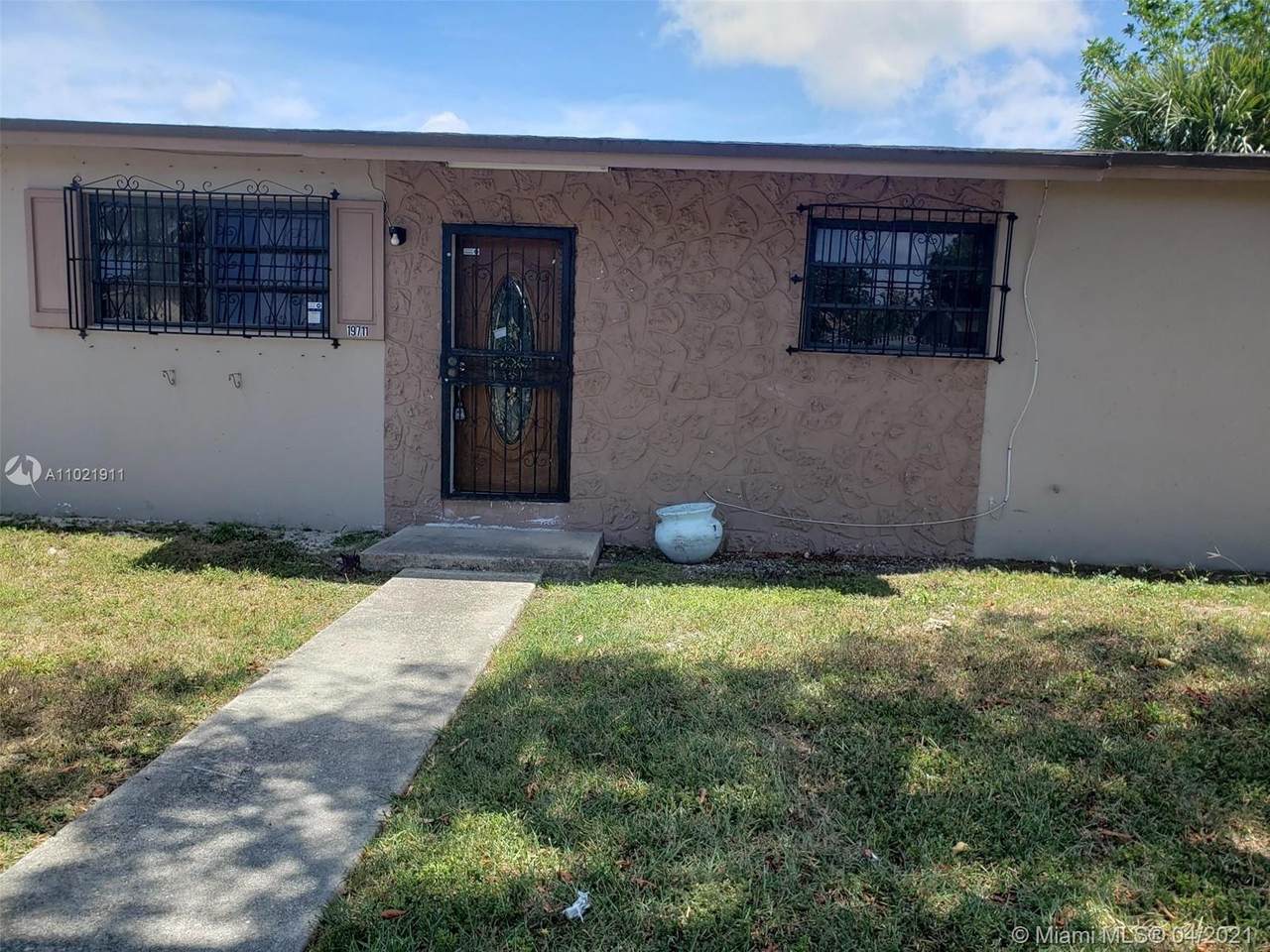 19711 120th Ave - Photo 1