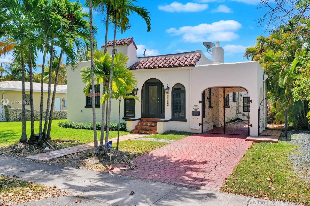 1214 Capri St - Photo 1
