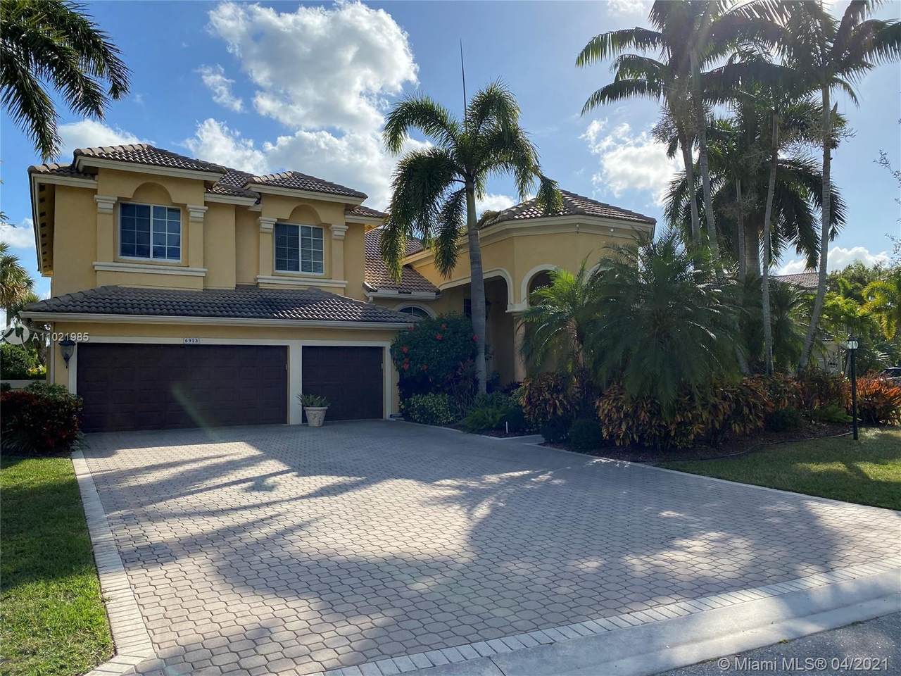6913 126th Ave - Photo 1