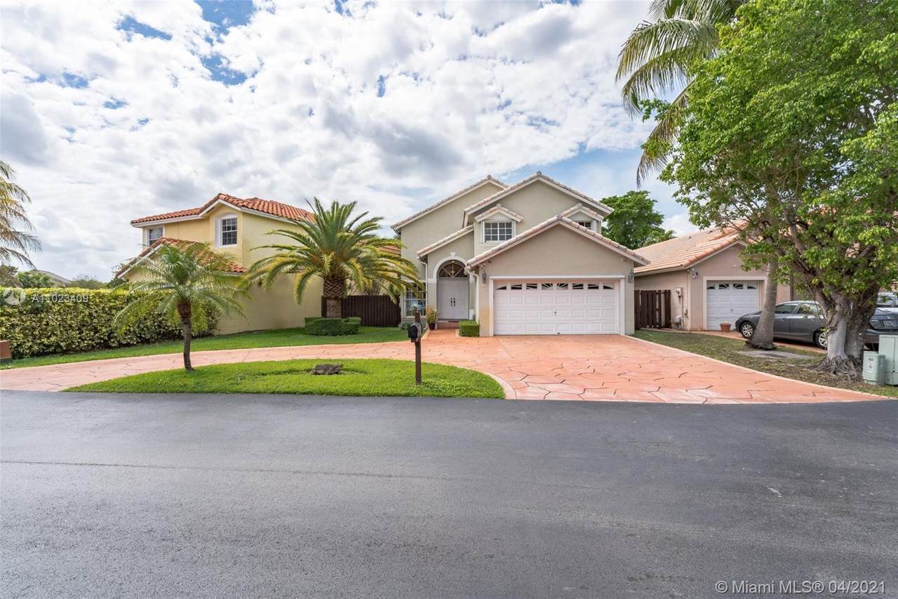 5328 153rd Ct - Photo 1