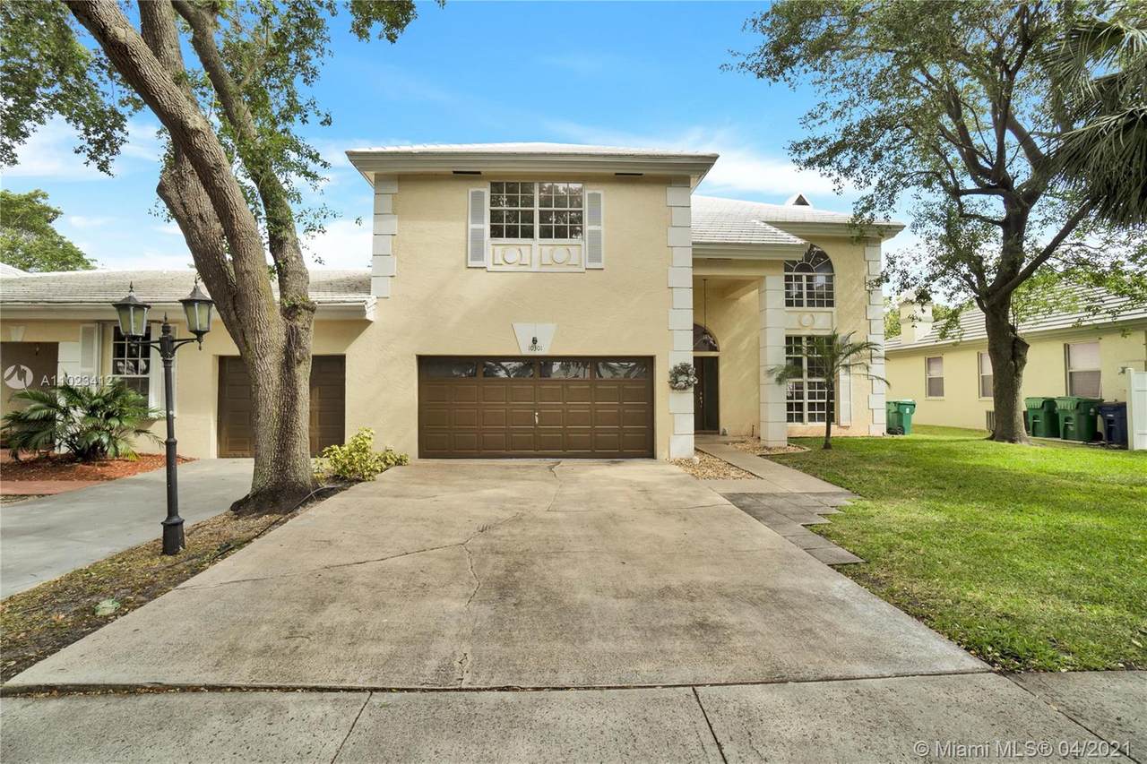 10301 Panama St - Photo 1