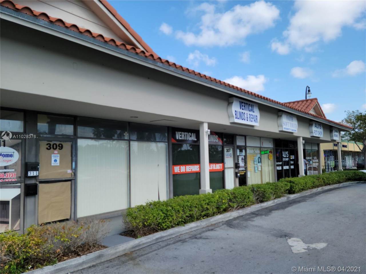 301-319 State Road 7 - Photo 1
