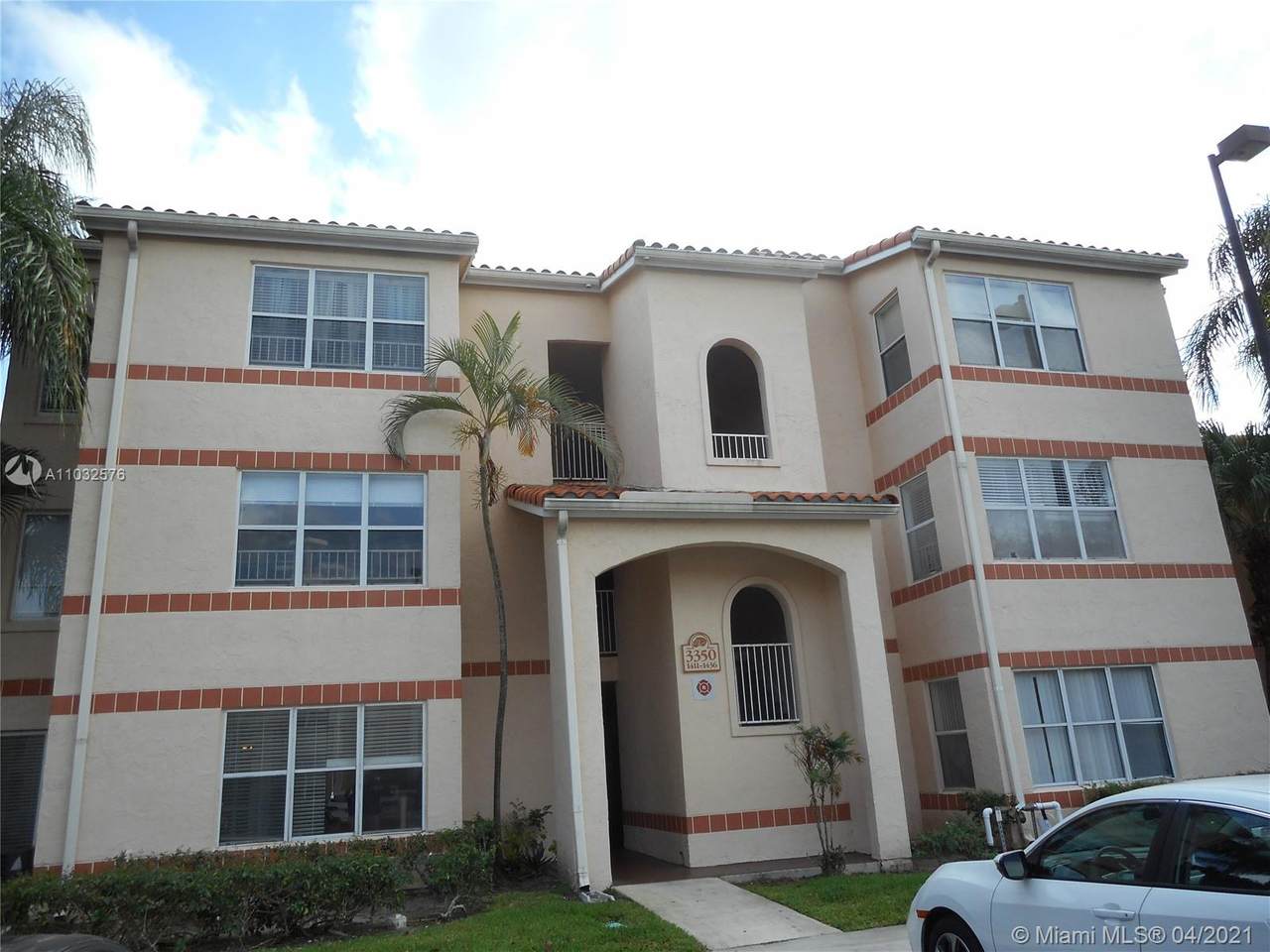 3350 Pinewalk Dr N - Photo 1