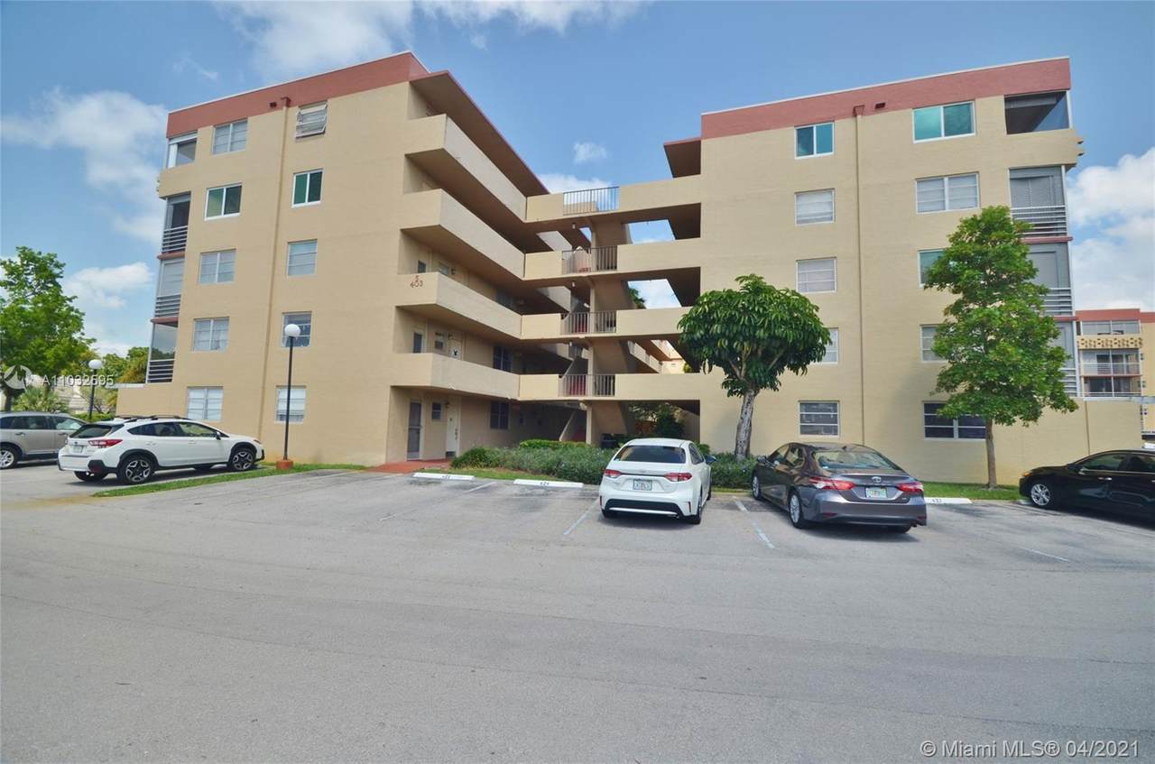403 68th Ave - Photo 1
