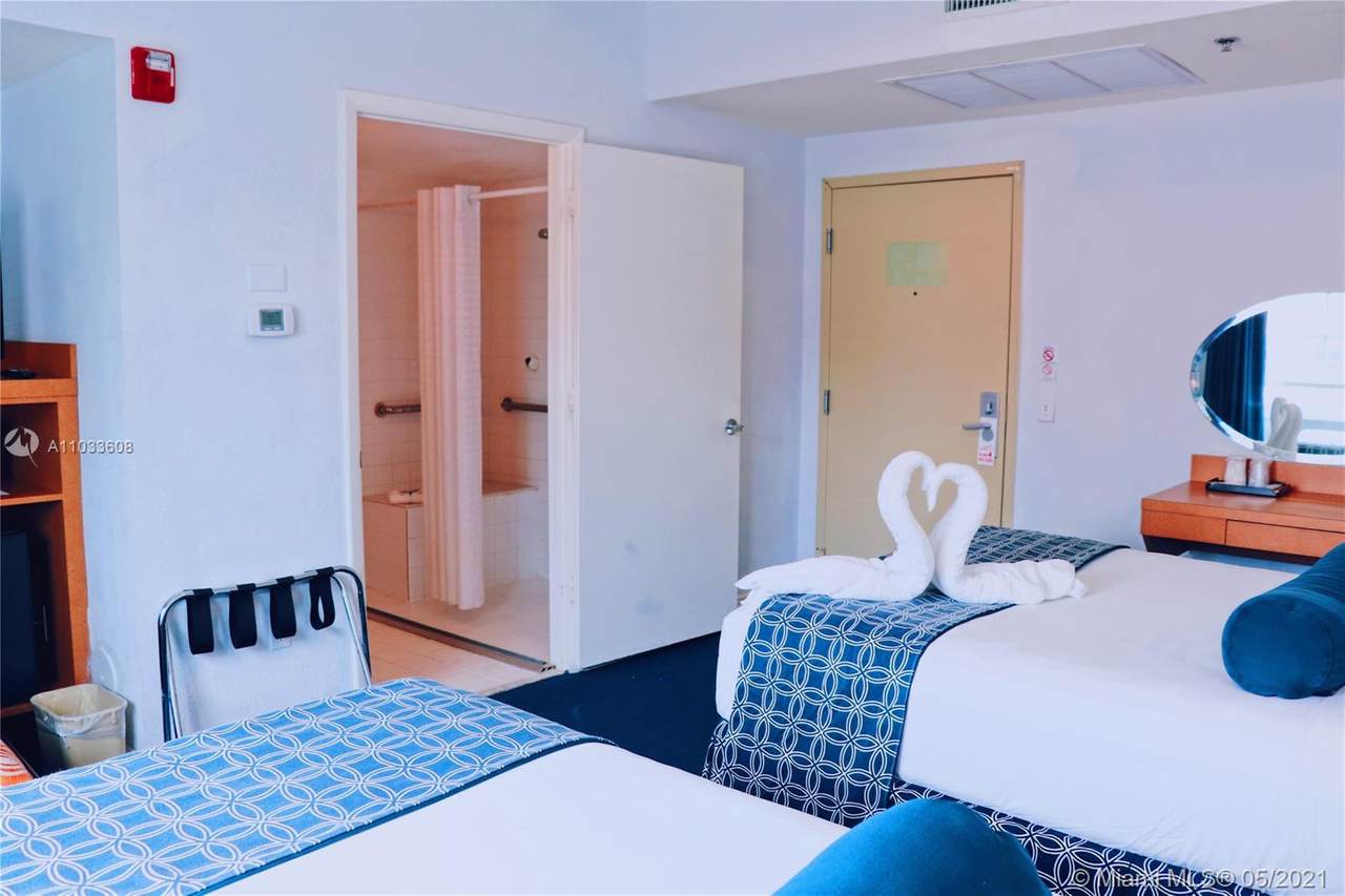 4130 Collins Ave - Photo 1