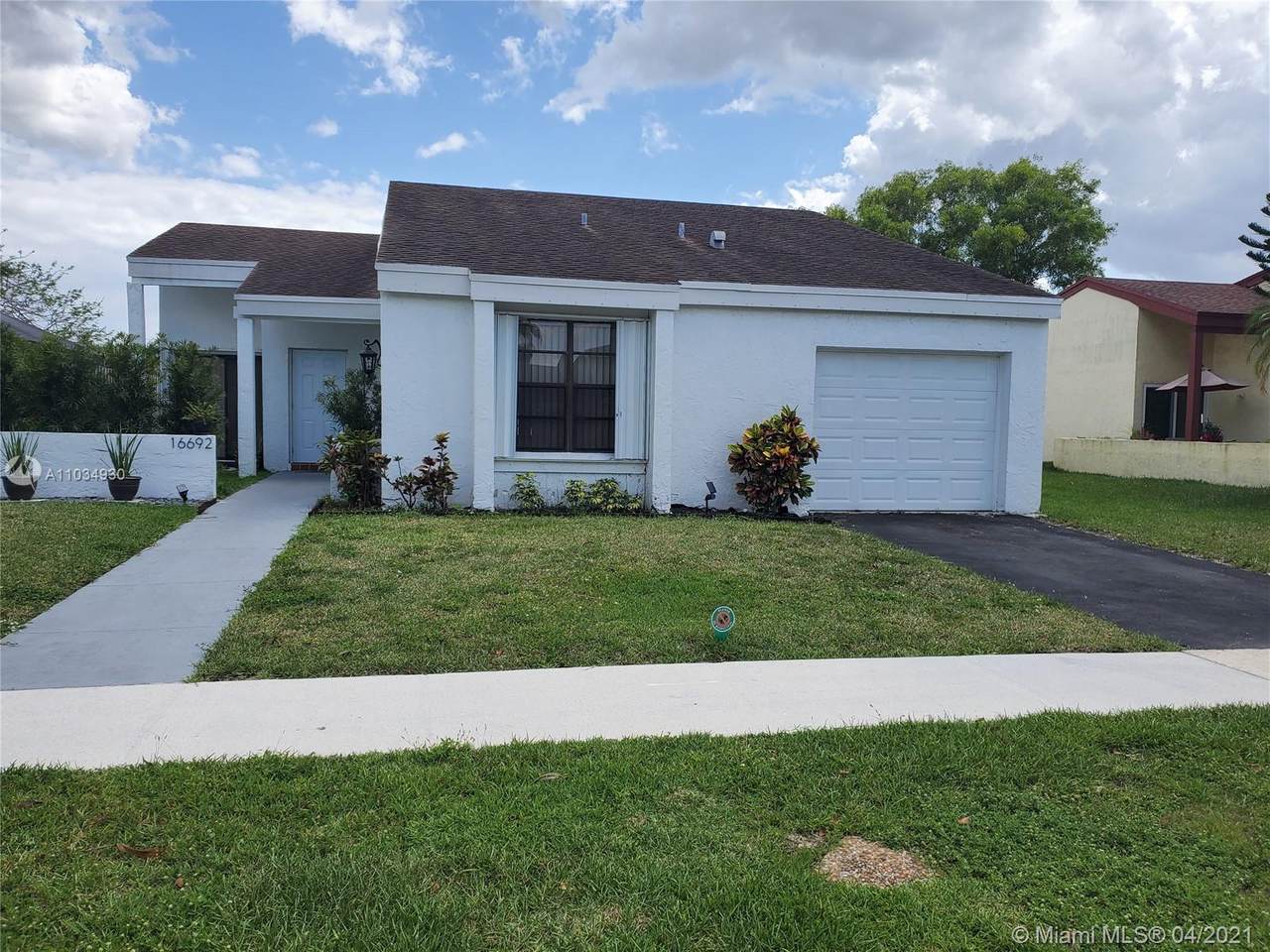 16692 Royal Poinciana Dr - Photo 1