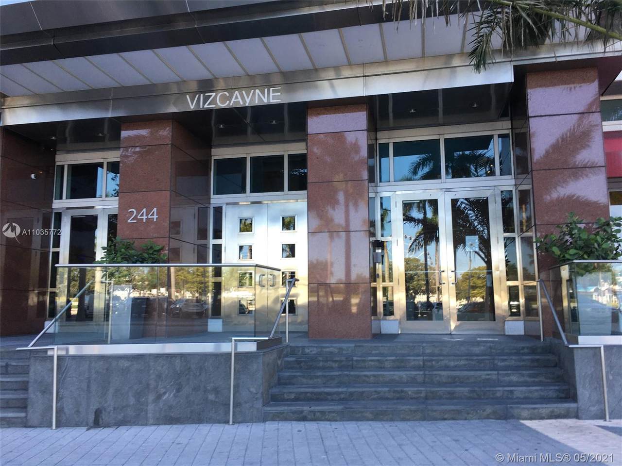244 Biscayne Blvd - Photo 1