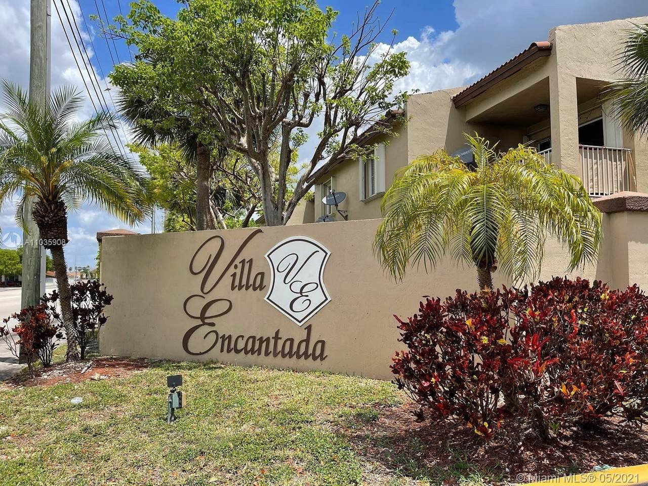 15731 137th Ave - Photo 1